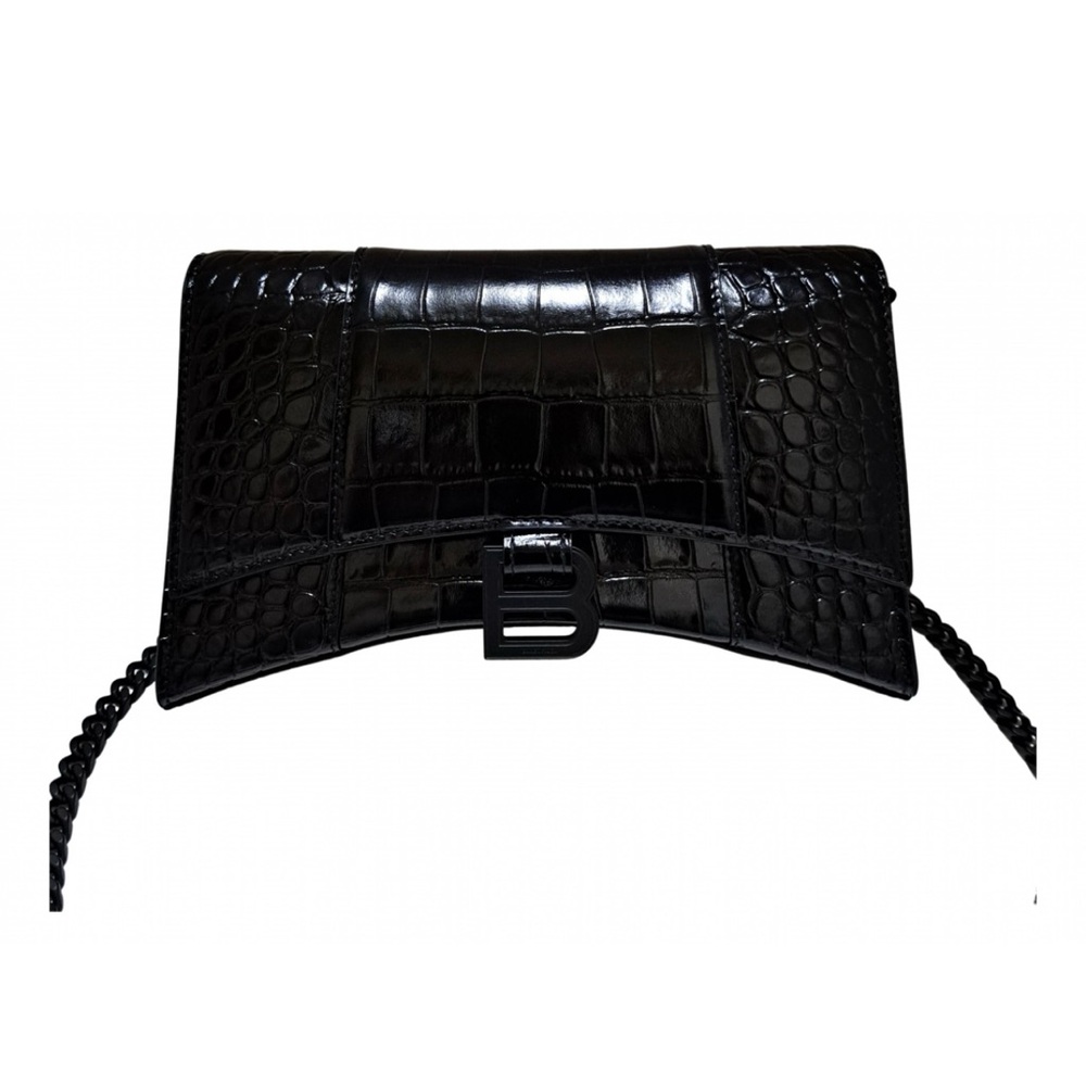Elegant Black Croc-Embossed Bag
